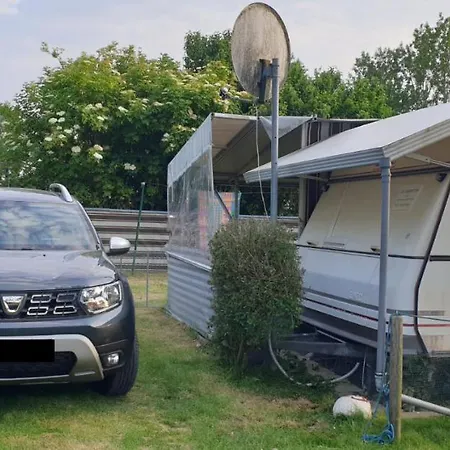 Hundecamping Fehmarn Wulfener Hals キャンプ場
