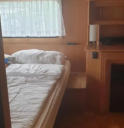 キャンプ場 Hundecamping Fehmarn Wulfener Hals